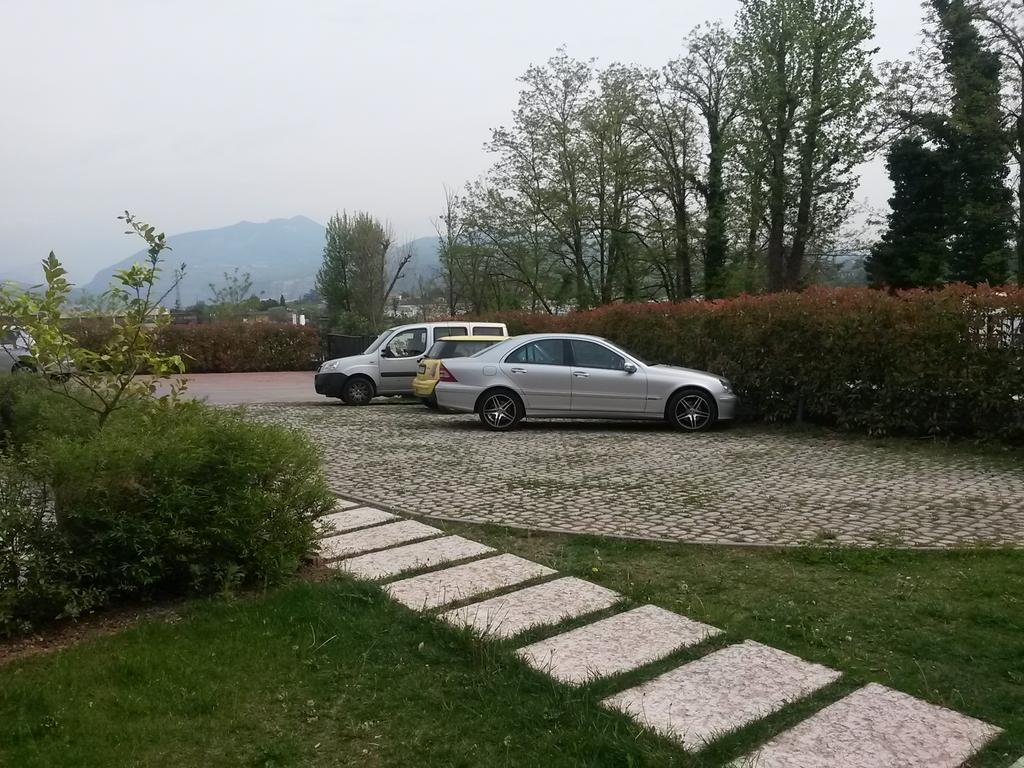 Agriturismo Camparella Pastrengo Bagian luar foto